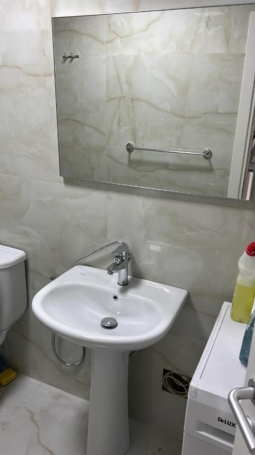 Hq Apartment In Center 地拉那 外观 照片