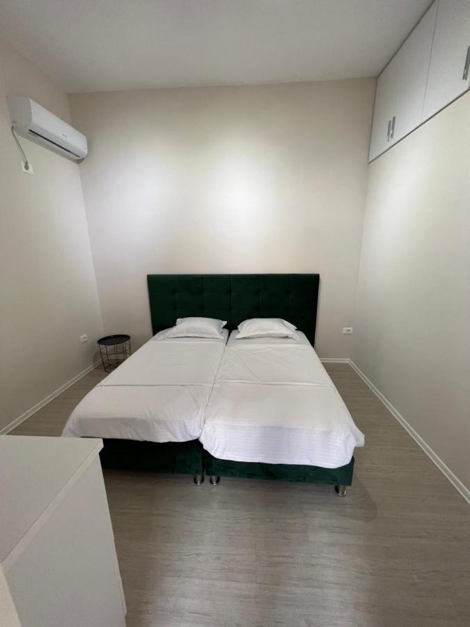 Hq Apartment In Center 地拉那 外观 照片