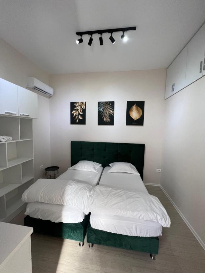 Hq Apartment In Center 地拉那 外观 照片